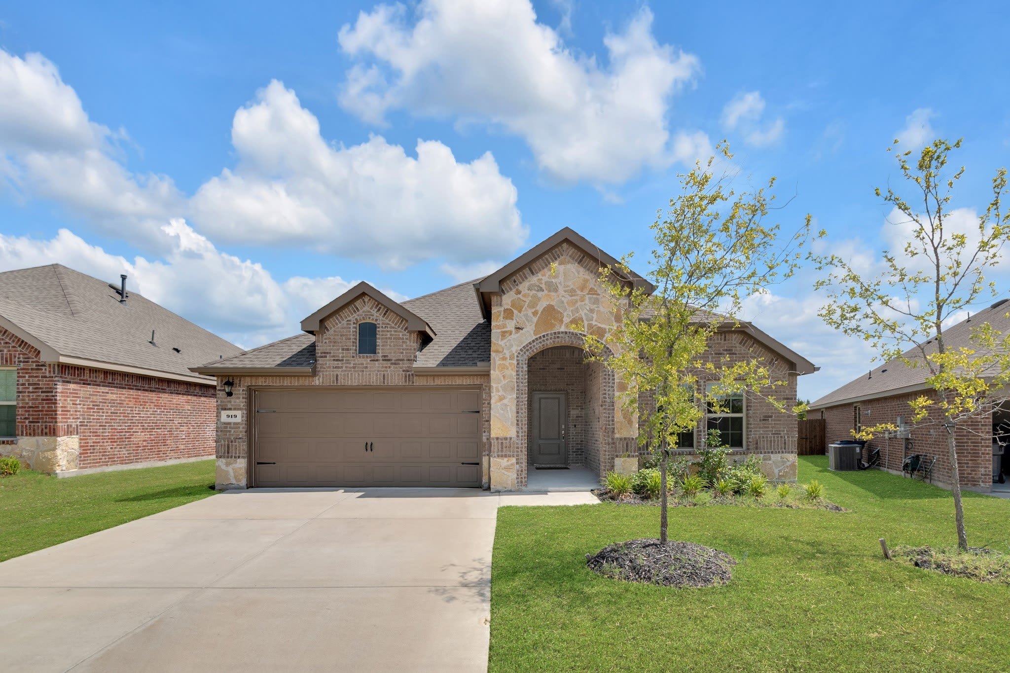 919 Gentle Rain Drive – photo 1