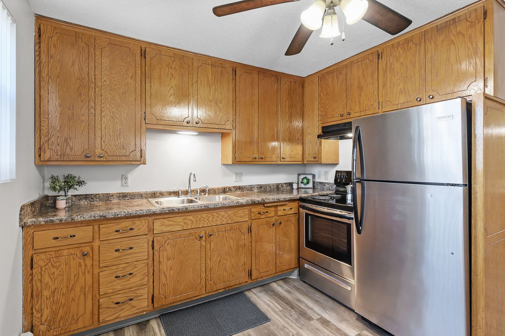 2M Apartments – photo 1 of 91