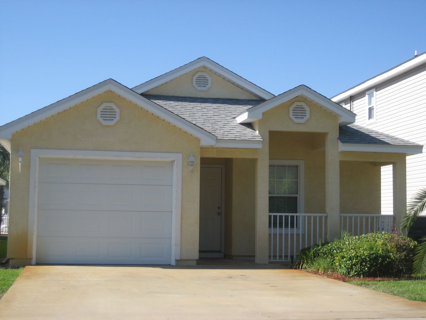 Palm Cove Single Family Home – photo 1