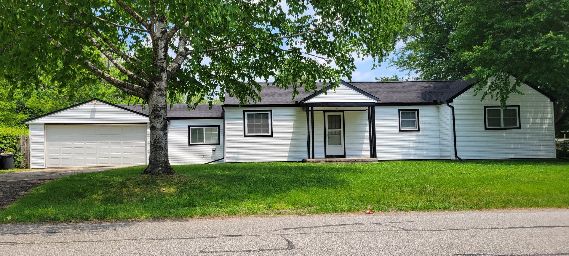 24065 Murray Street – photo 1 of 18