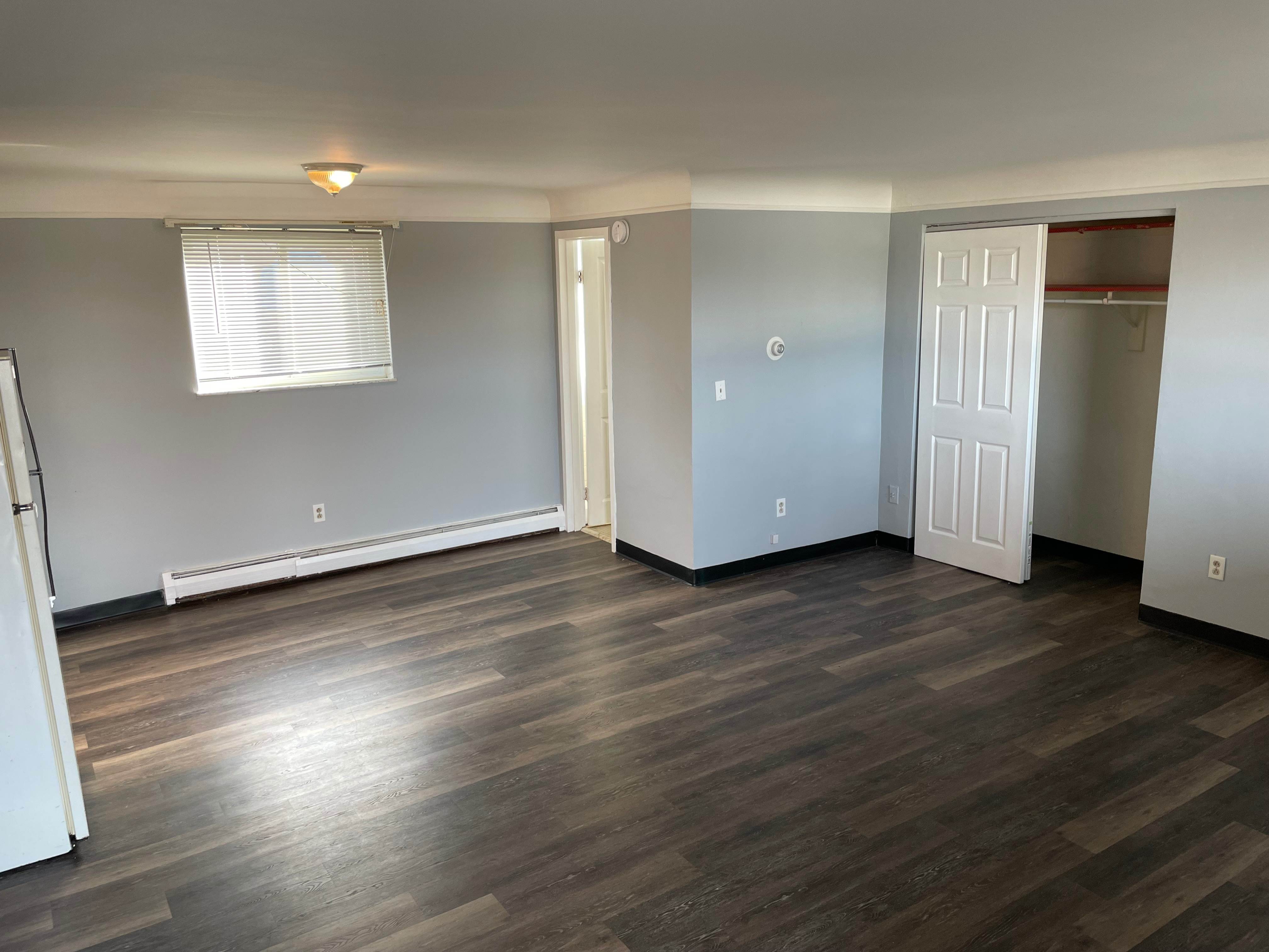 9334-9342 Reading Rd – photo 1 of 3