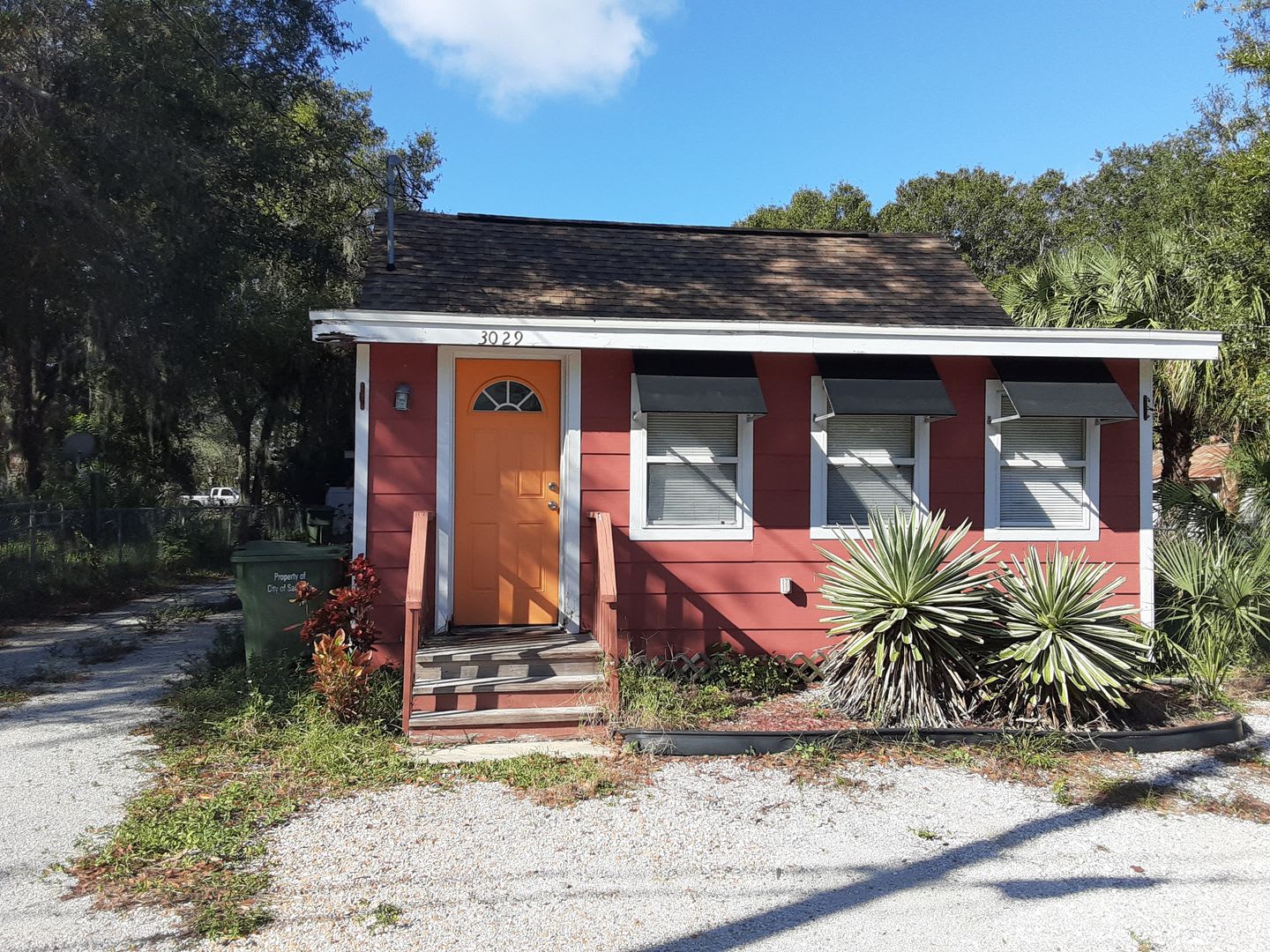 Annual unfurnished 2/1 SFH near Ringling College – photo 1