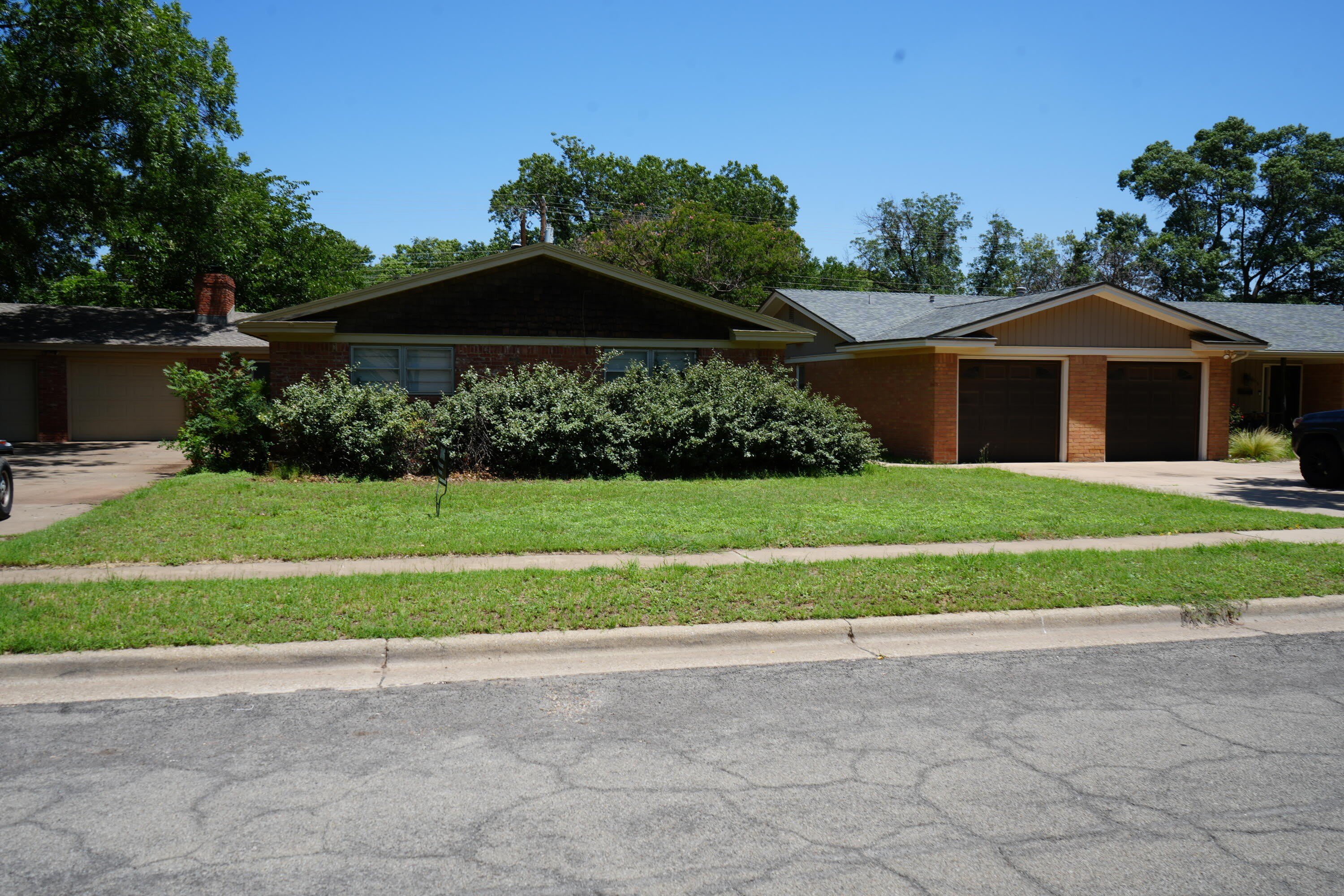 3018 68th Street – photo 1