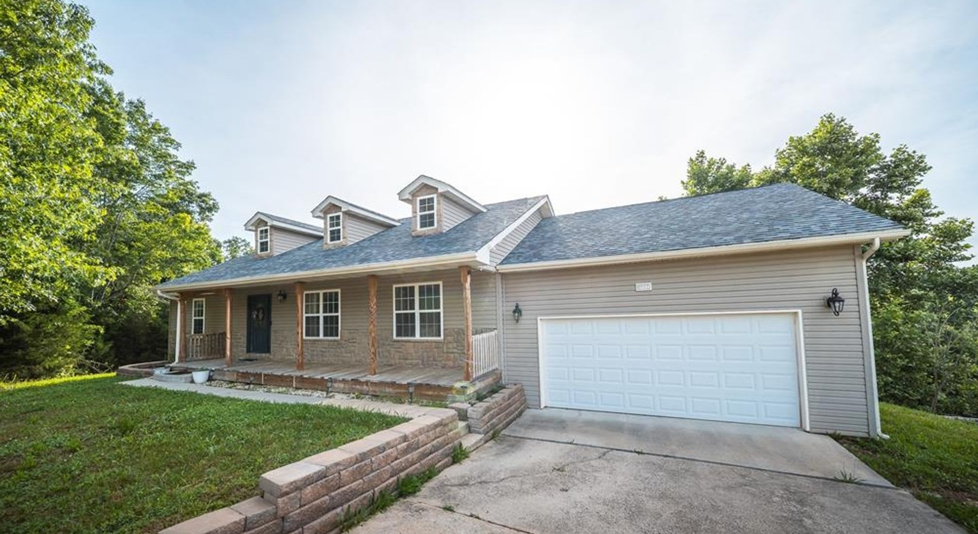 6 Bedroom 3 Bath With Theater And So Much More – photo 1 of 6