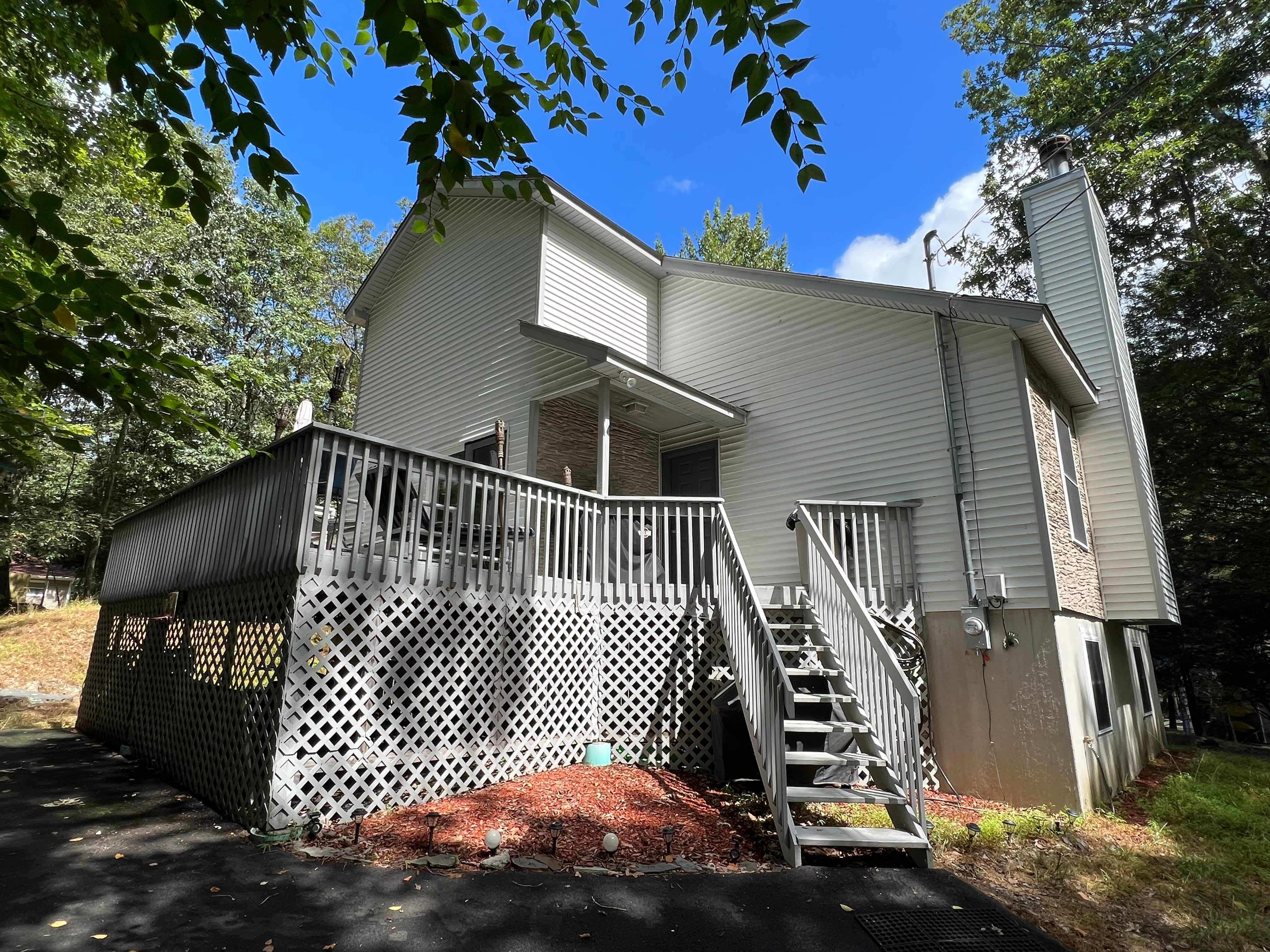 368 Wild Acres Dr – photo 1 of 34