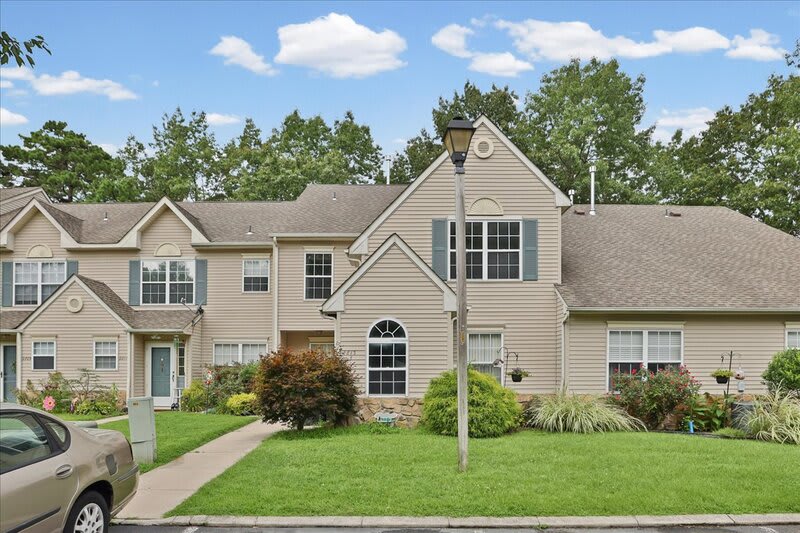 2813 Falcon Court – photo 1