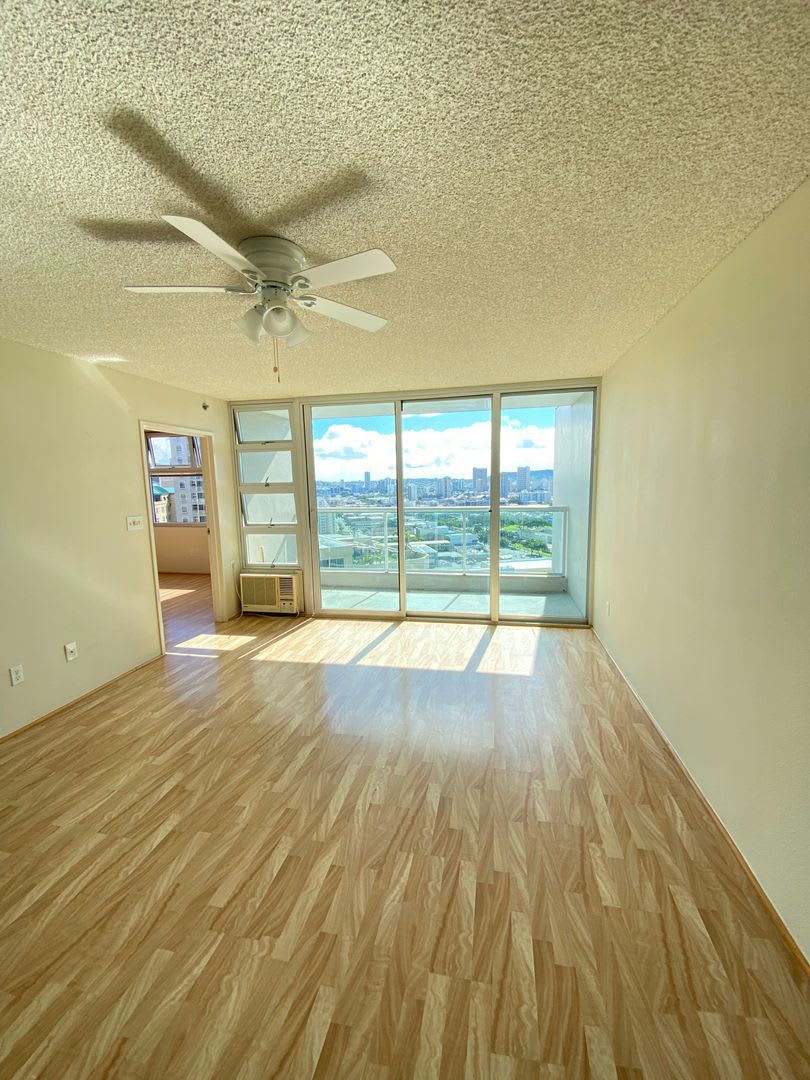 2BR/2BA/2PKG(ASSIGNED) CONDO IN 1450 Young St. #1902 – photo 1