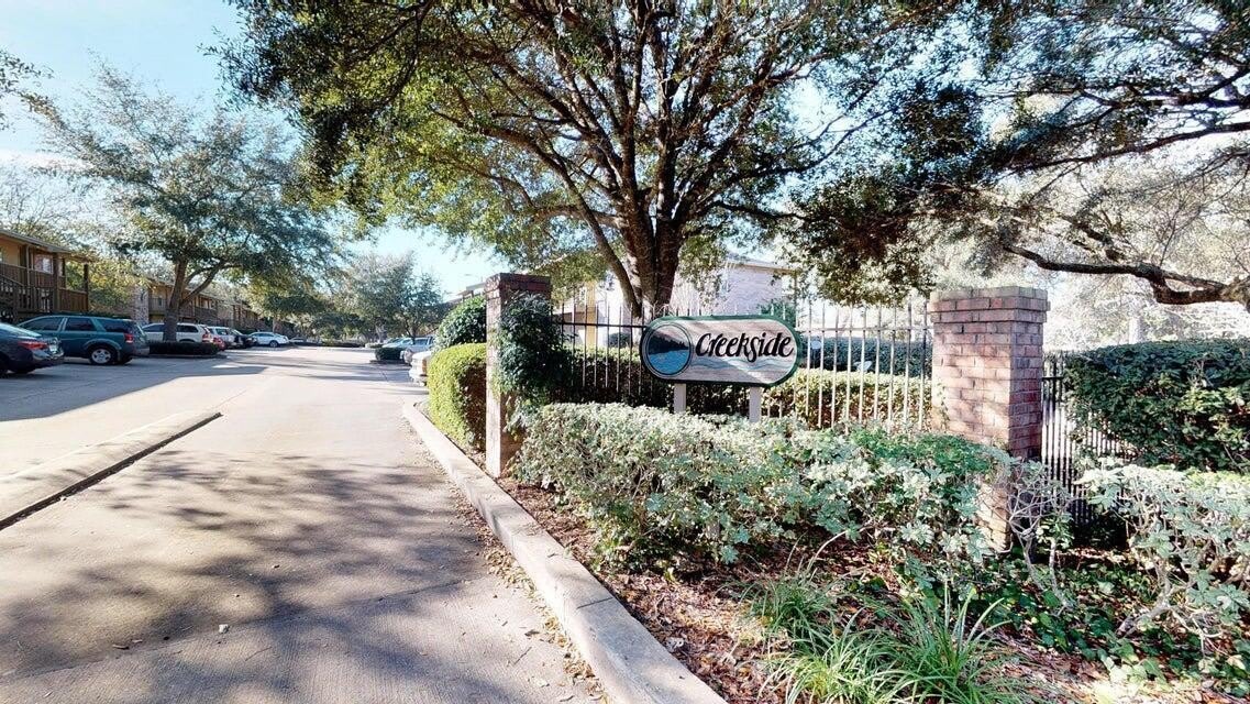 1863 Norwood Court – photo 1 of 18