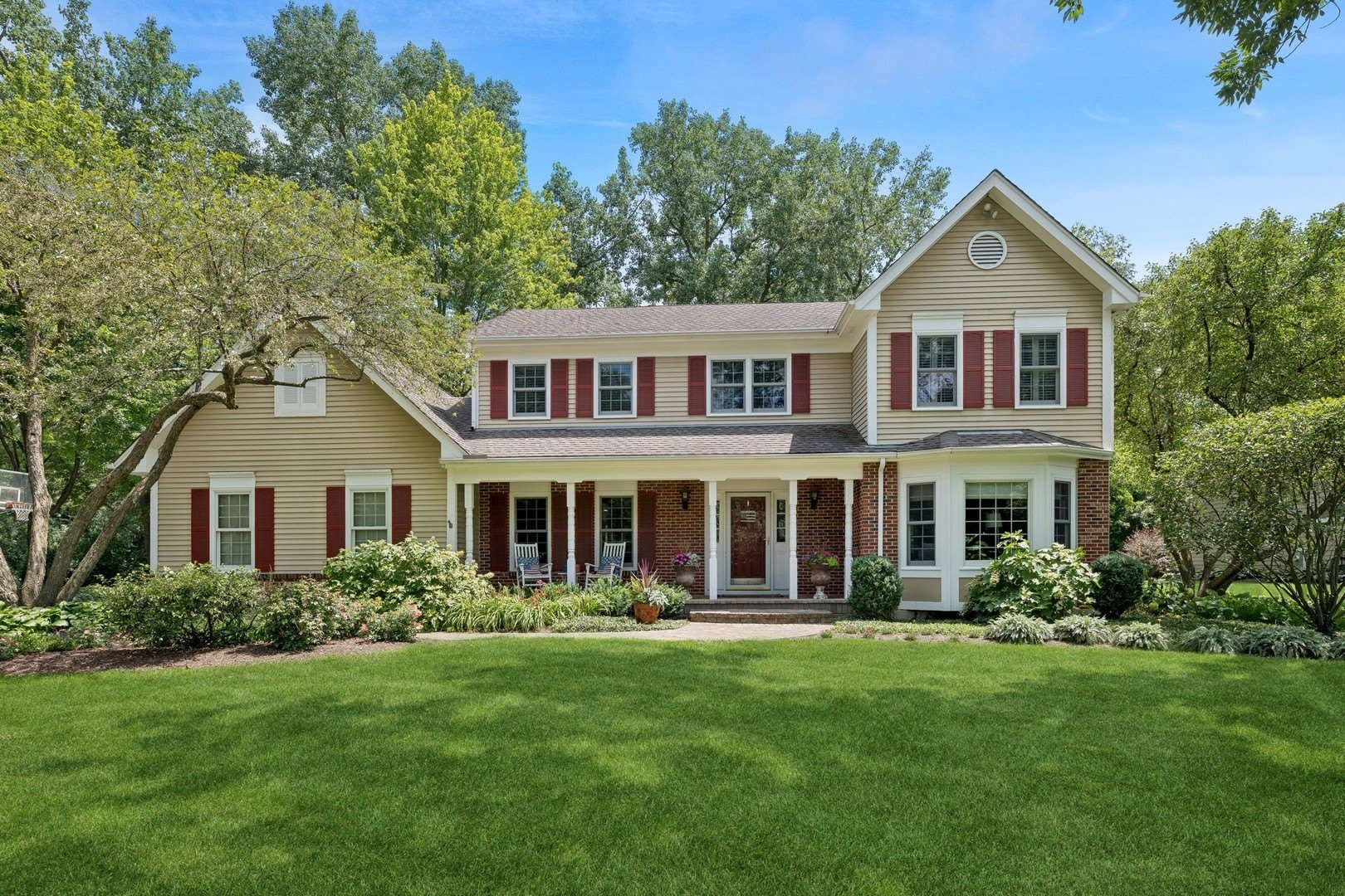 2104 Kenton Lane – photo 1 of 38