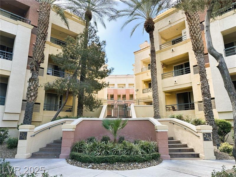 Flamingo Road 220 E 124 1 – photo 1 of 315