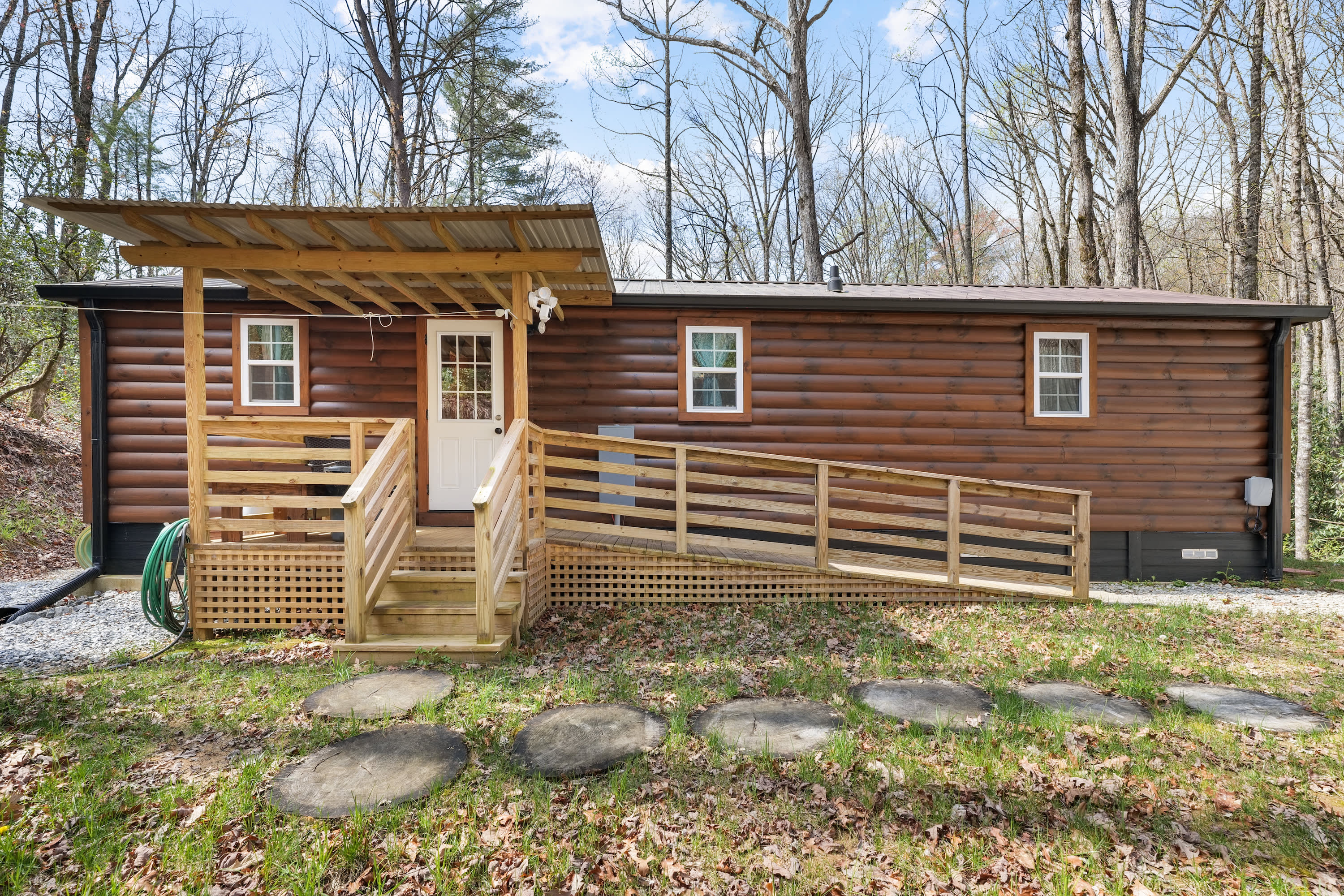 3103 Ga 197 – photo 1 of 37