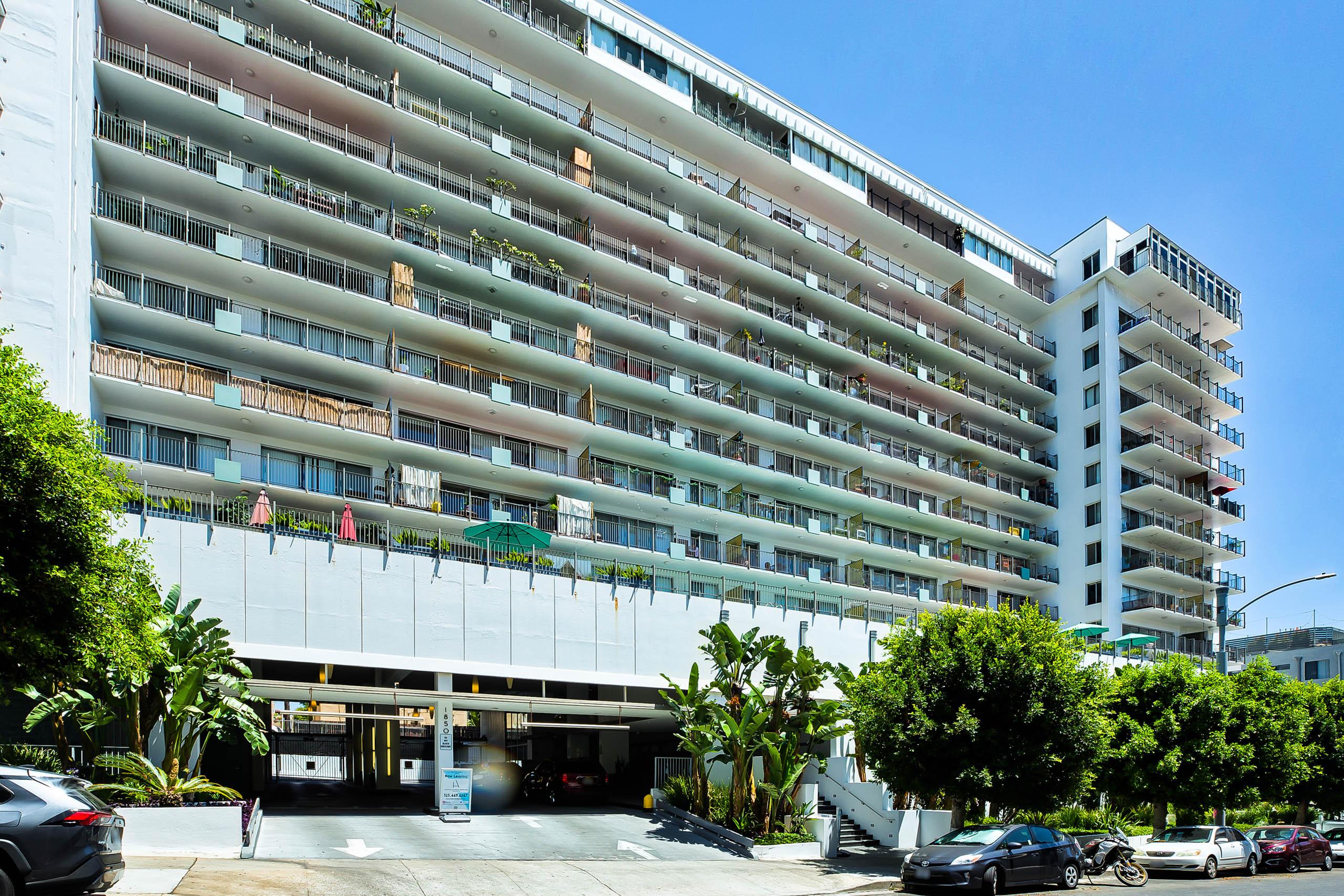Hollywood Ardmore – photo 1