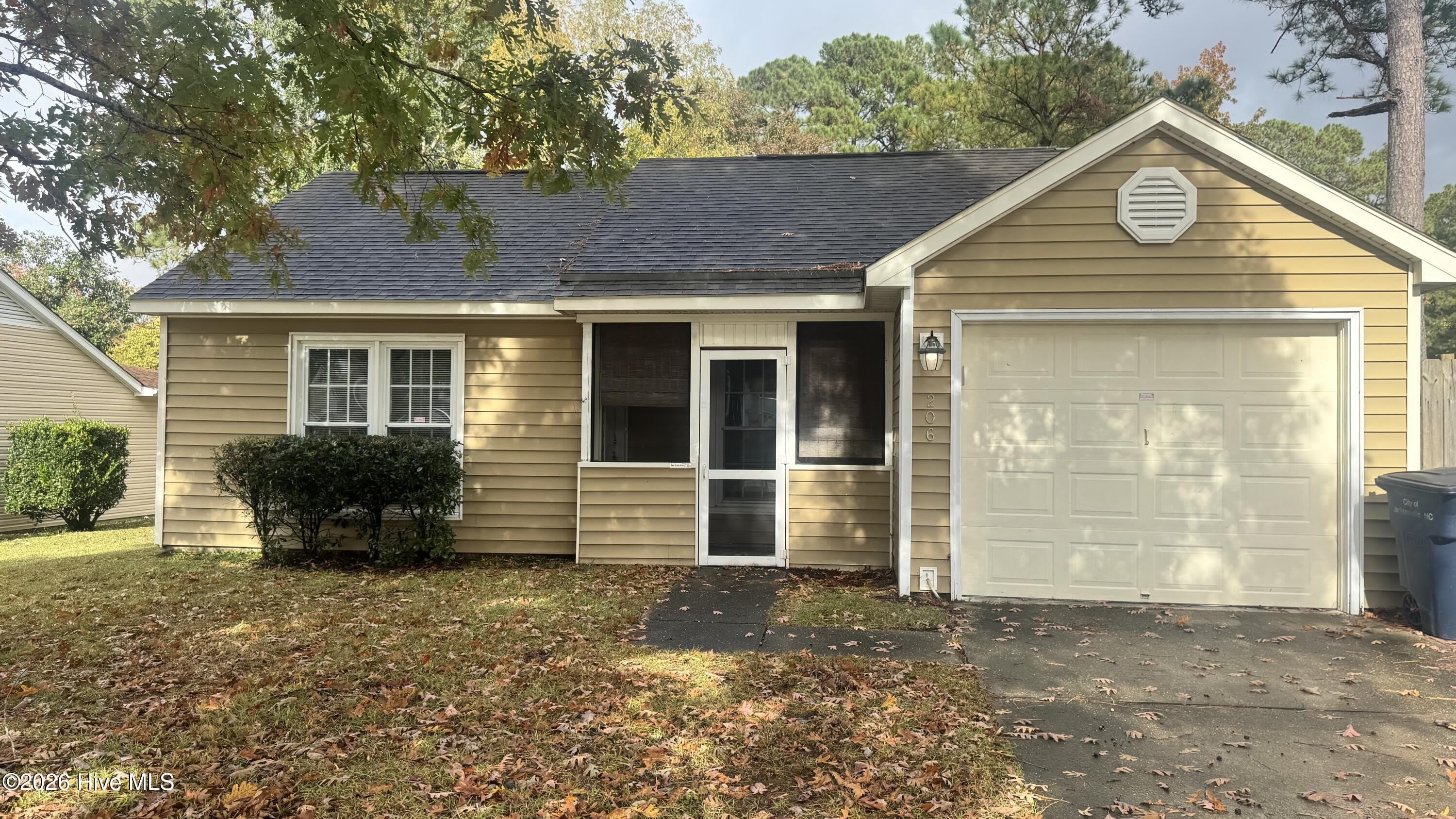 206 Wedgewood Drive – photo 1 of 15