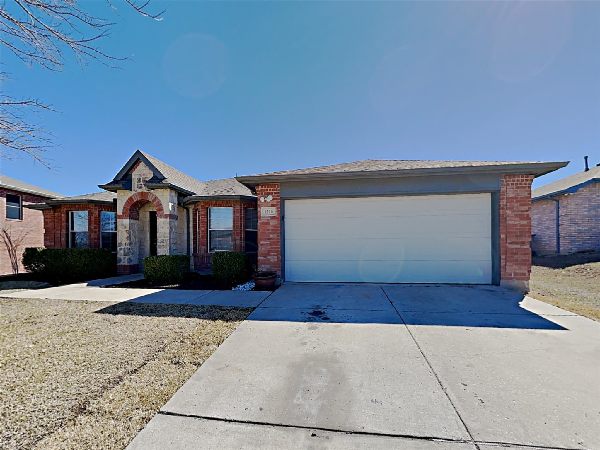 1210 Hampton Drive – photo 1