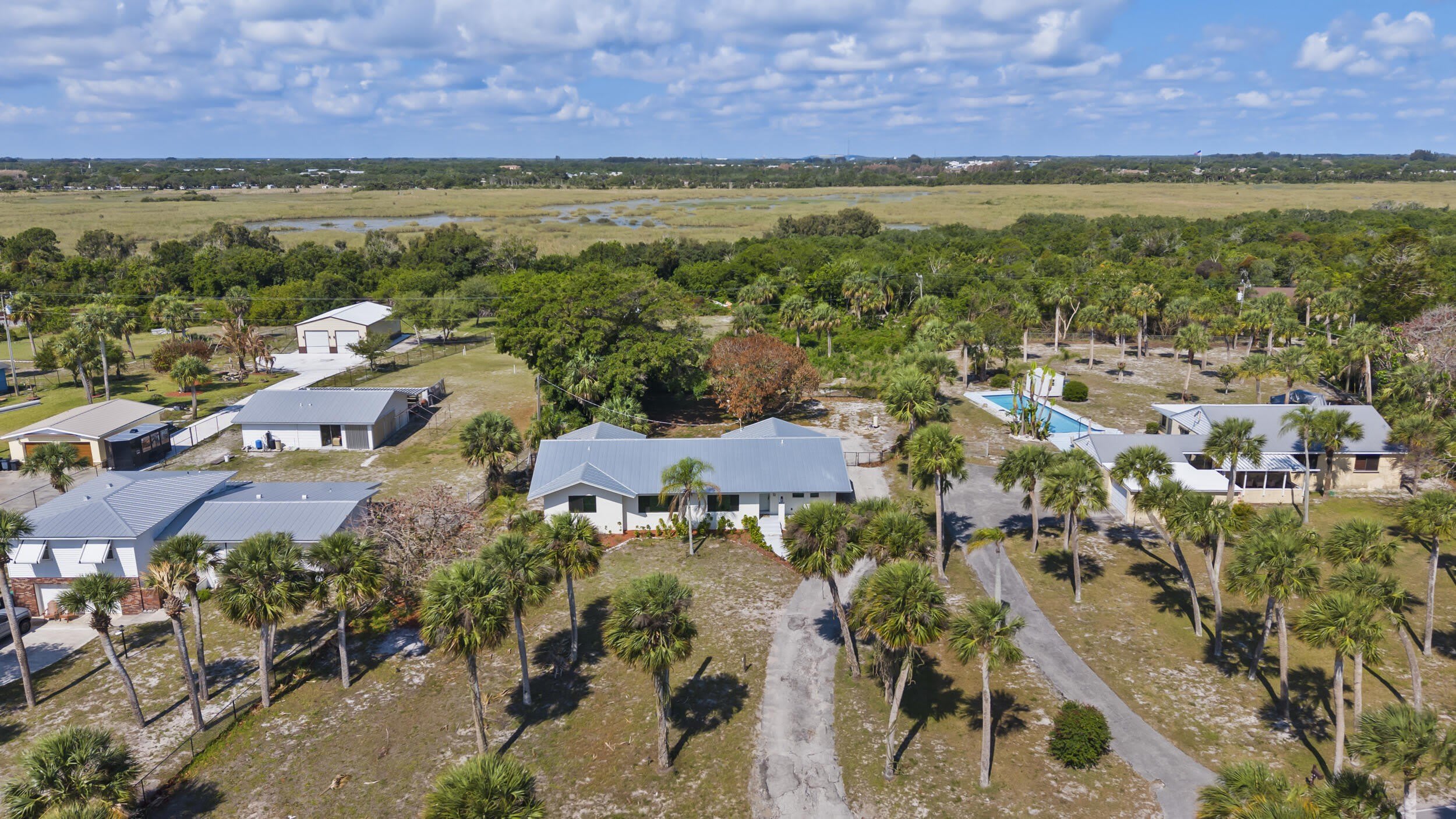 4003 S Indian River Drive – photo 1