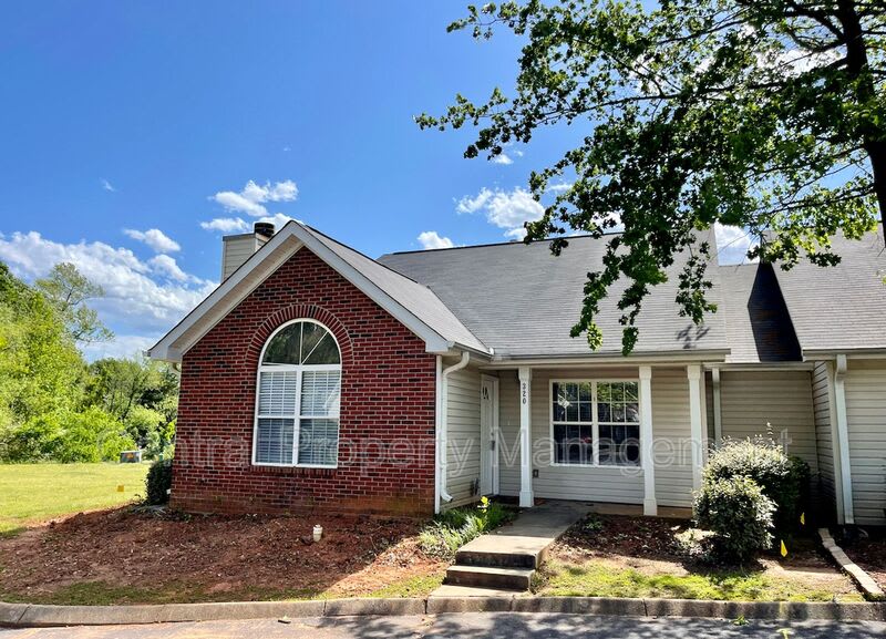 320 Woodruff Park Lane – photo 1 of 8