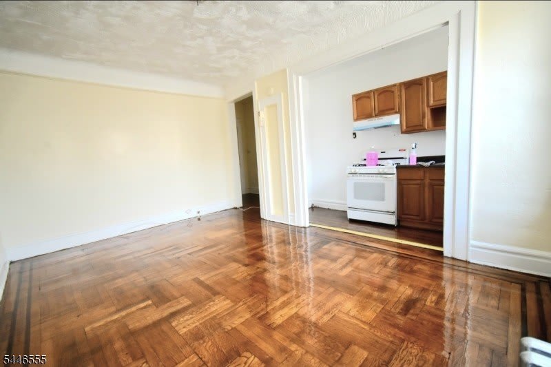 161 Augusta St – photo 1 of 14