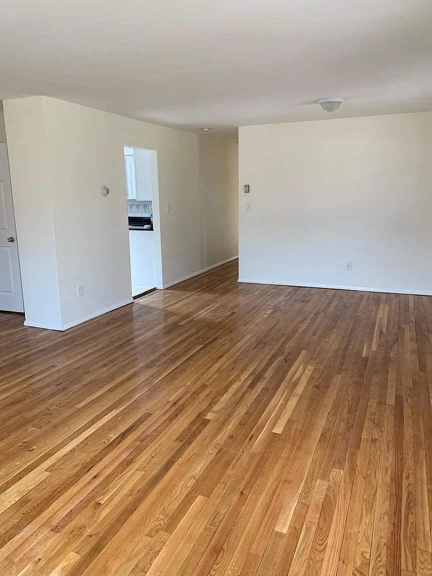 119 Jackson Ave – photo 1 of 9
