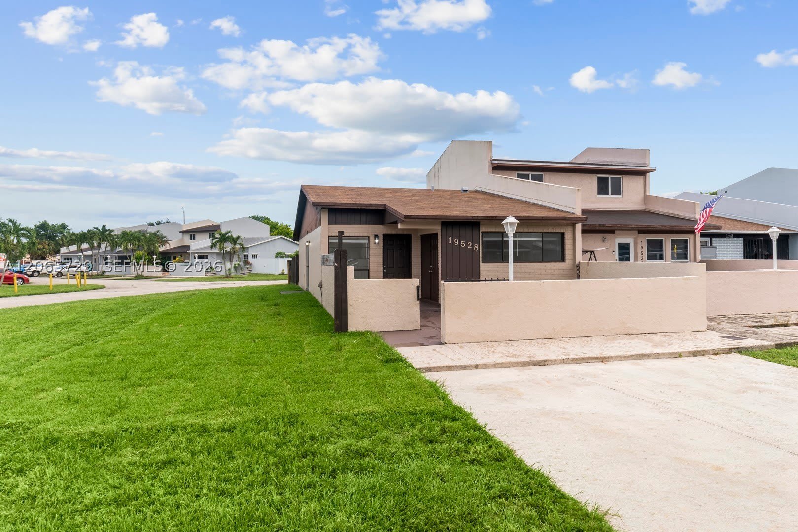 19528 Nw 55Th Cir Pl – photo 1