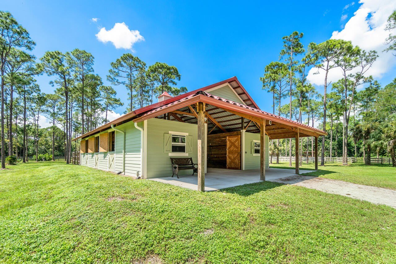 1835 Stallion Drive – photo 1
