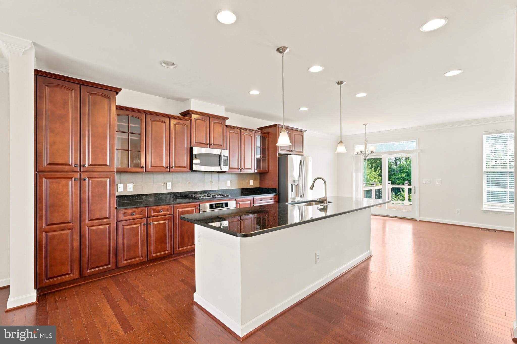 42615 BECKETT Terrace – photo 1 of 62