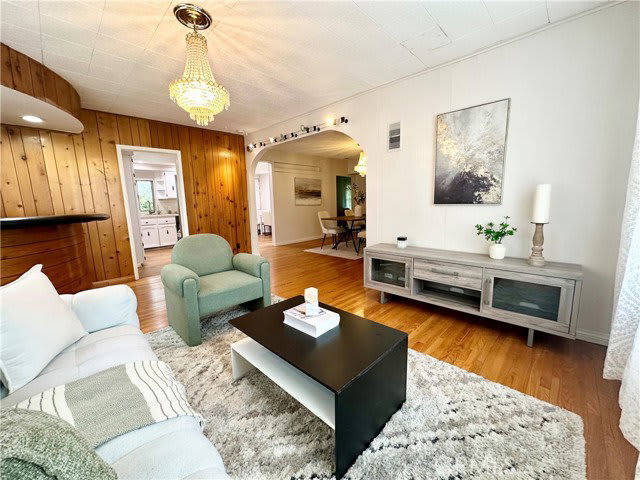 6220 Etiwanda Avenue – photo 1