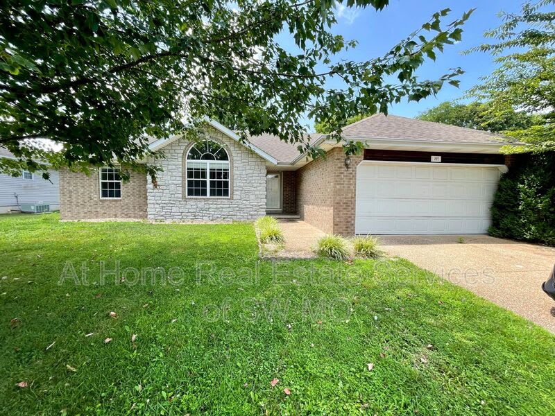 207 N Carlisle Dr – photo 1