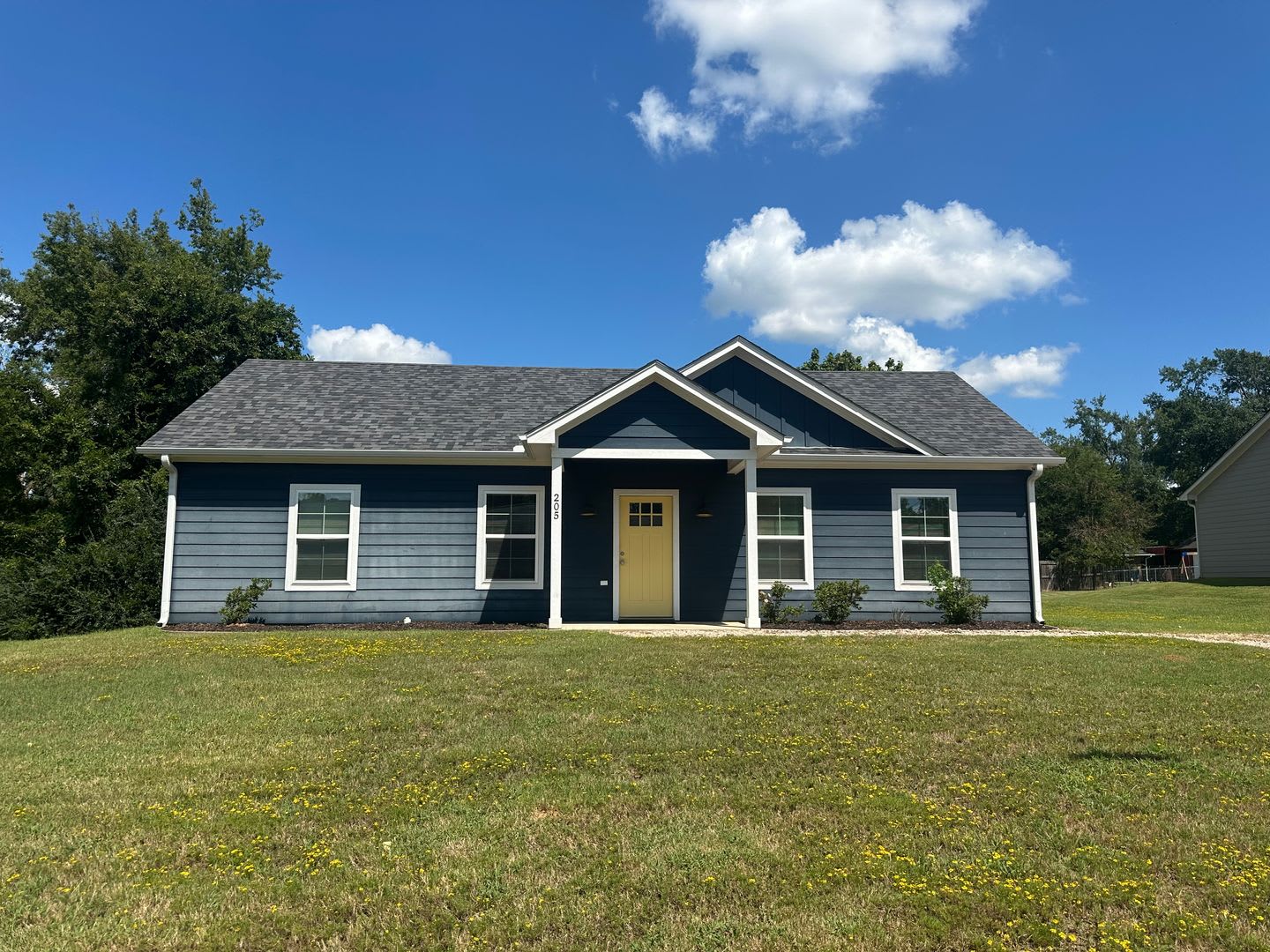 205 Gordon St. – photo 1 of 19