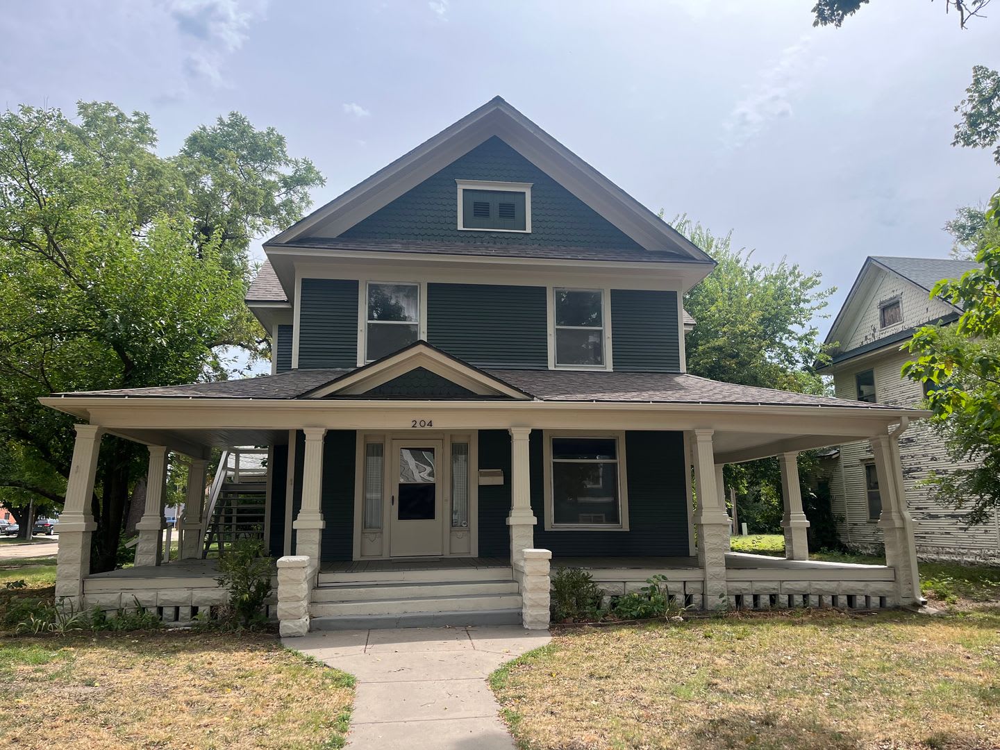 5 Bedroom / 2 Bath Large Home – photo 1