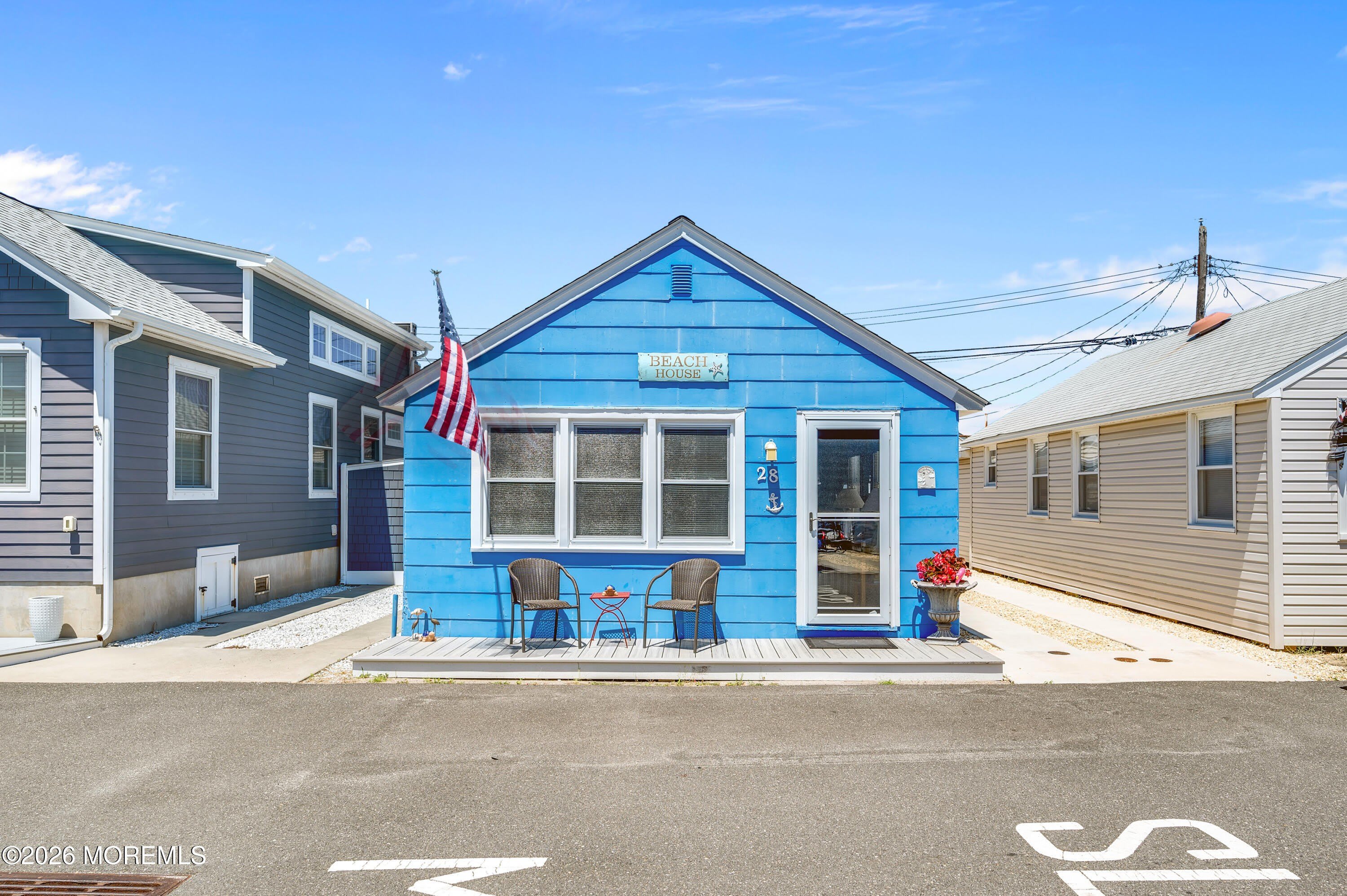 28 11th Lane – photo 1 of 45