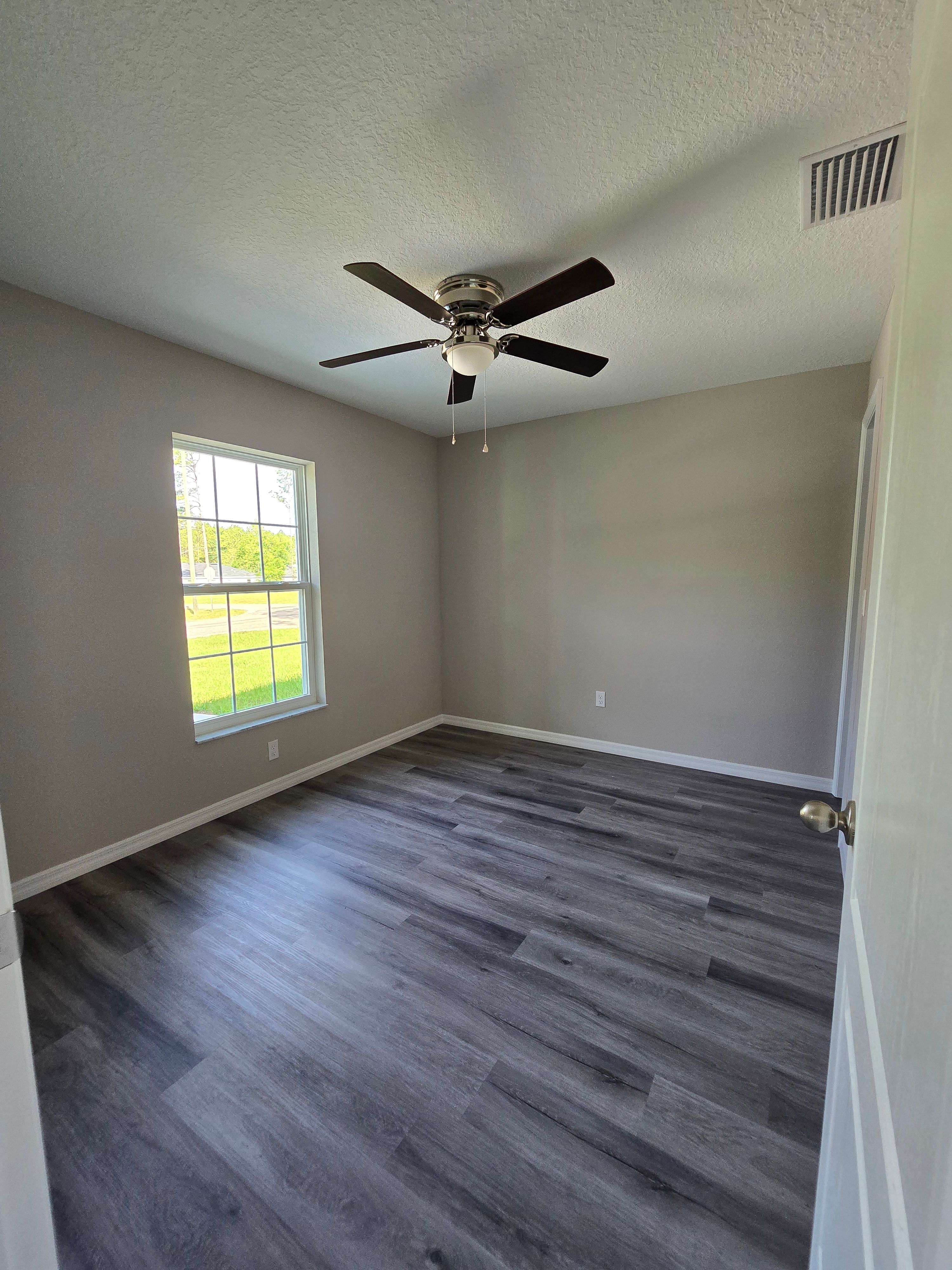 9398 North Travis Drive – photo 1