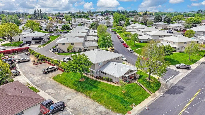 11543 Quartz Dr Unit 4 – photo 1 of 19