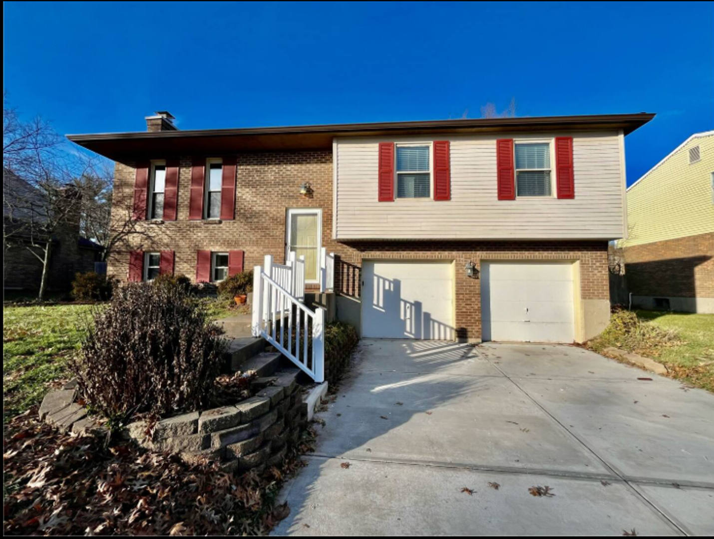 Spacious 3 Bedroom With Outdoor Pool In Mason – photo 1 of 306