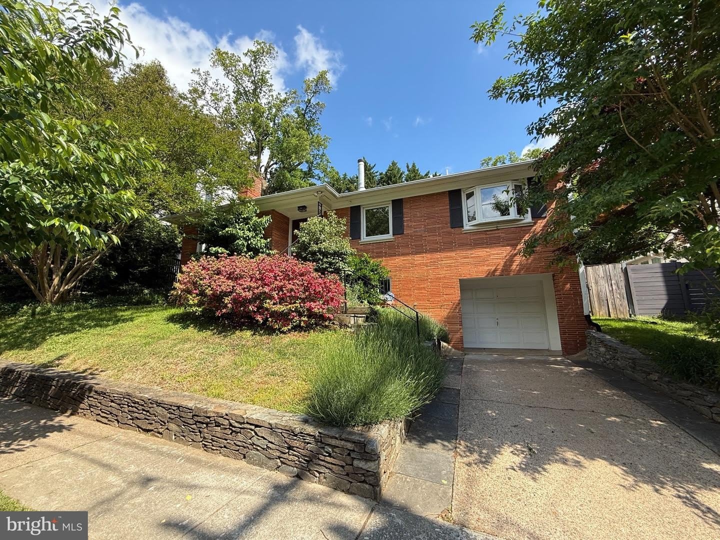 5021 Cathedral Ave Nw – photo 1