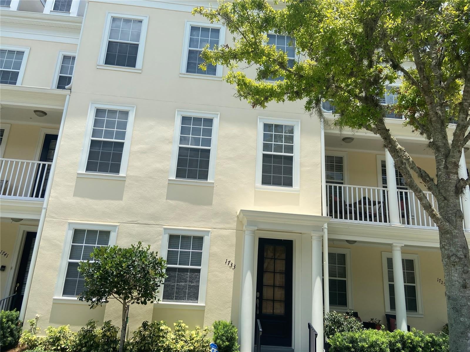 1733 PROSPECT Avenue – photo 1