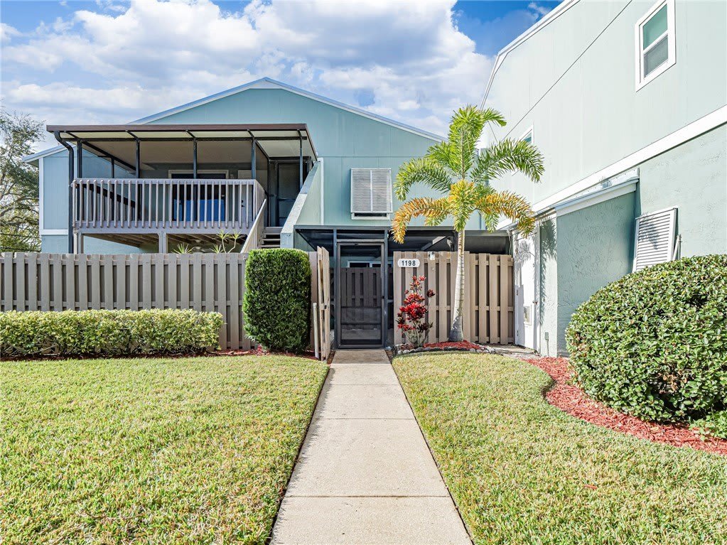 1198 Breezy Way – photo 1 of 32