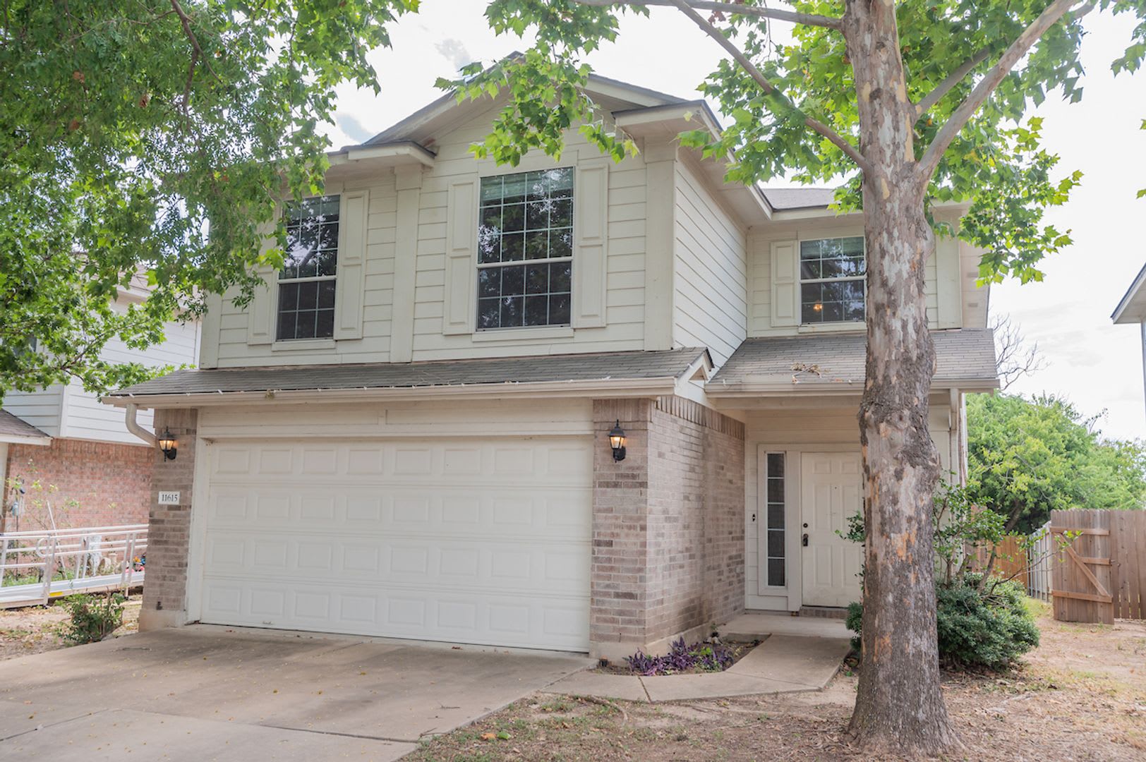 Spacious Two Story Three Bedroom Home in South Austin – photo 1