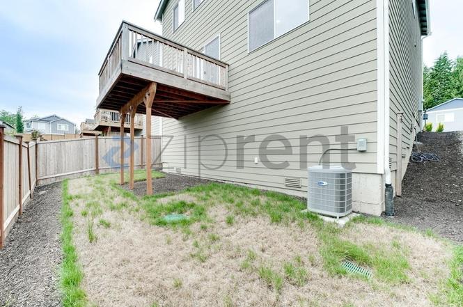 1026 17th Ave – photo 1 of 10