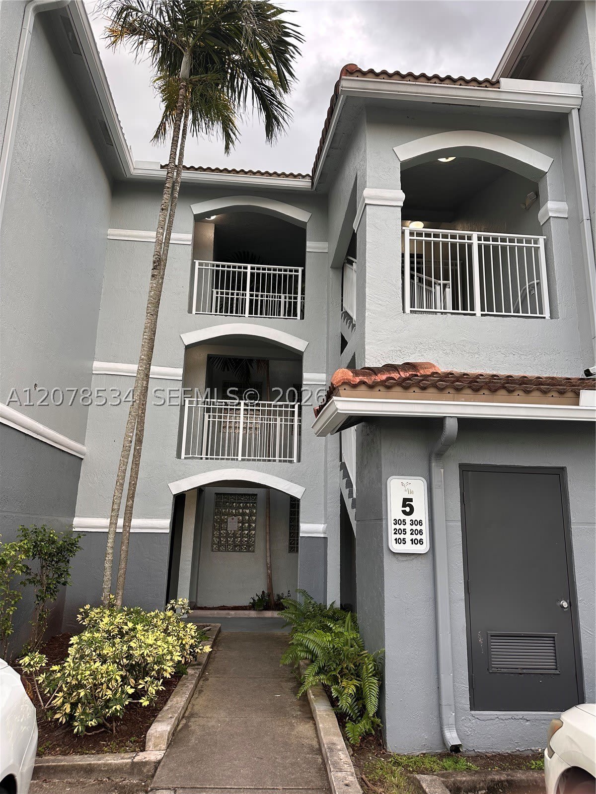 9640 NW 2nd St – photo 1