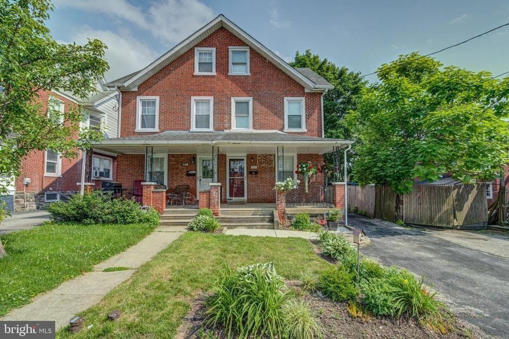 231 EDGEMONT AVENUE – photo 1 of 19