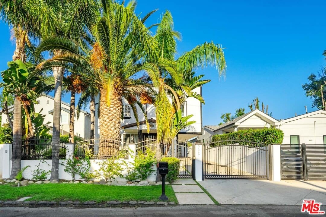 5526 Sylvia Ave – photo 1