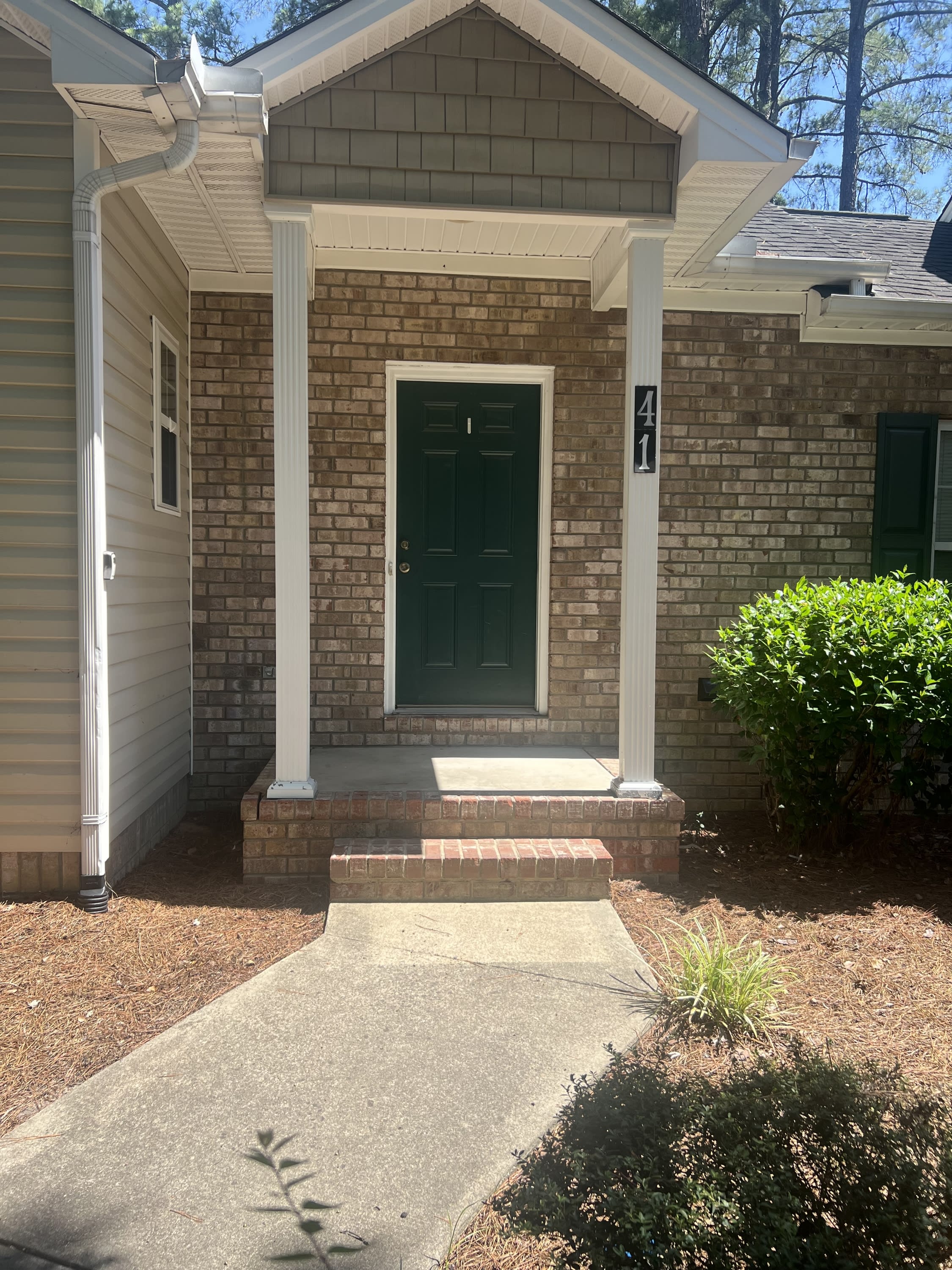 41 Holly Pines Dr – photo 1 of 10