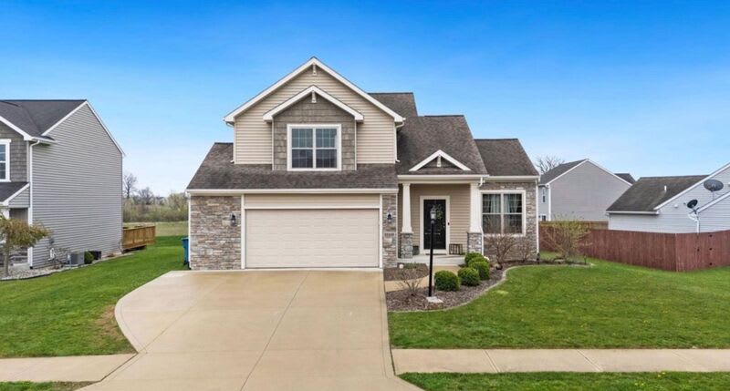15119 Whitaker Dr – photo 1 of 316