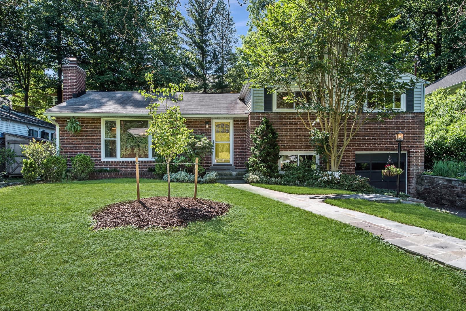 3 Bed 2.5 Bath – photo 1