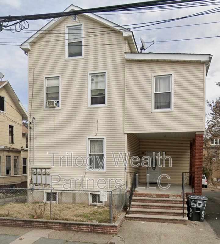 224 S. 7th Street – photo 1