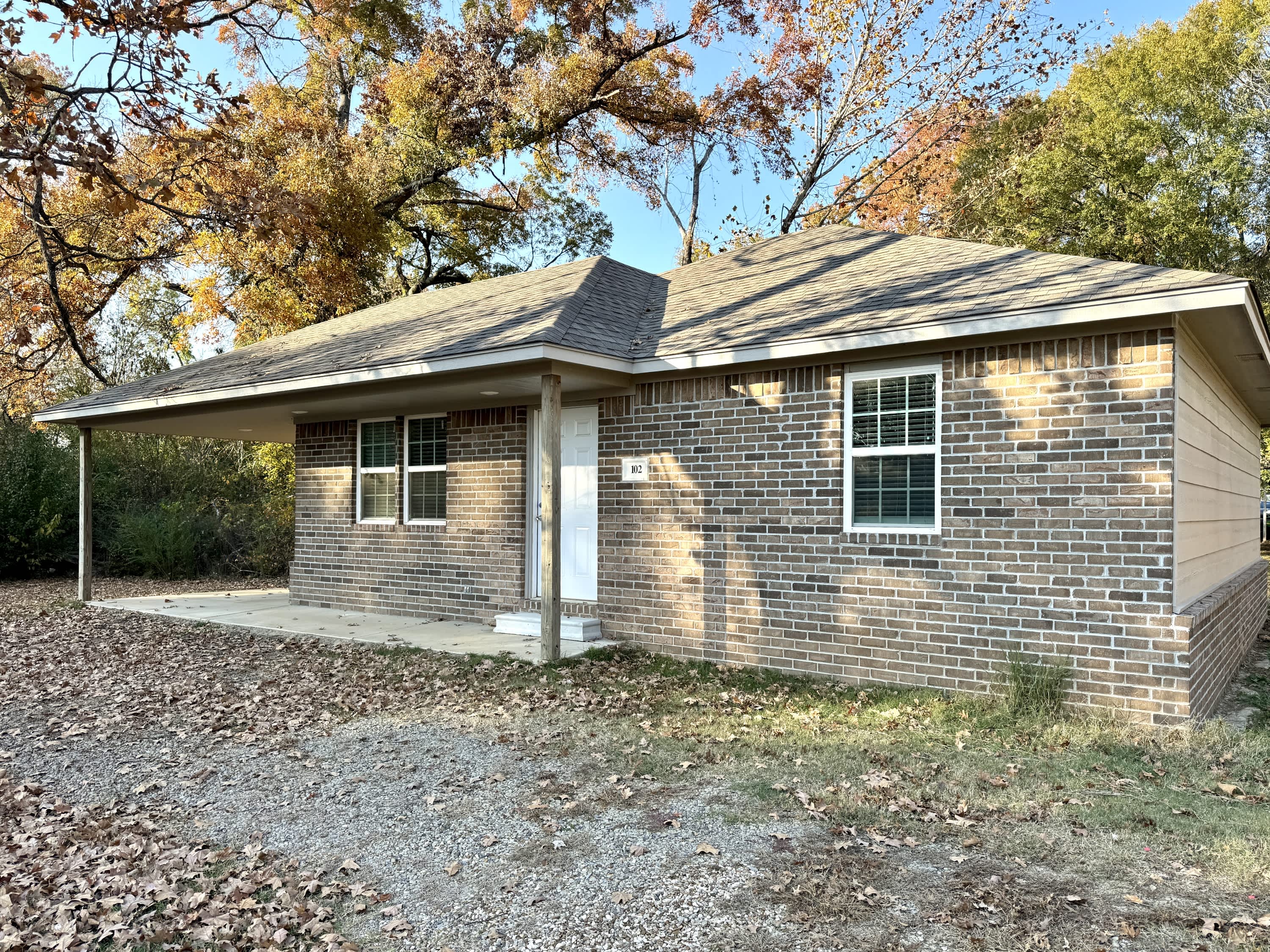 102 Graceanne Lane – photo 1 of 10