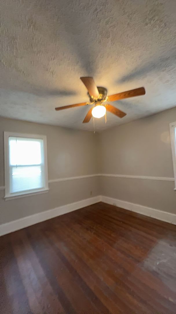 1901 Dellwood Ave – photo 1 of 29
