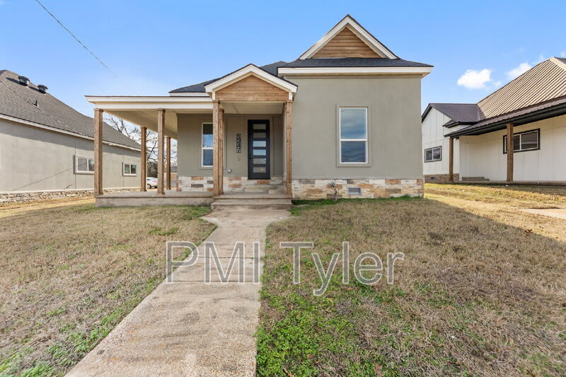 1247 Bonham Street – photo 1