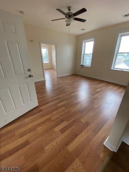 319 14Th Ave – photo 1
