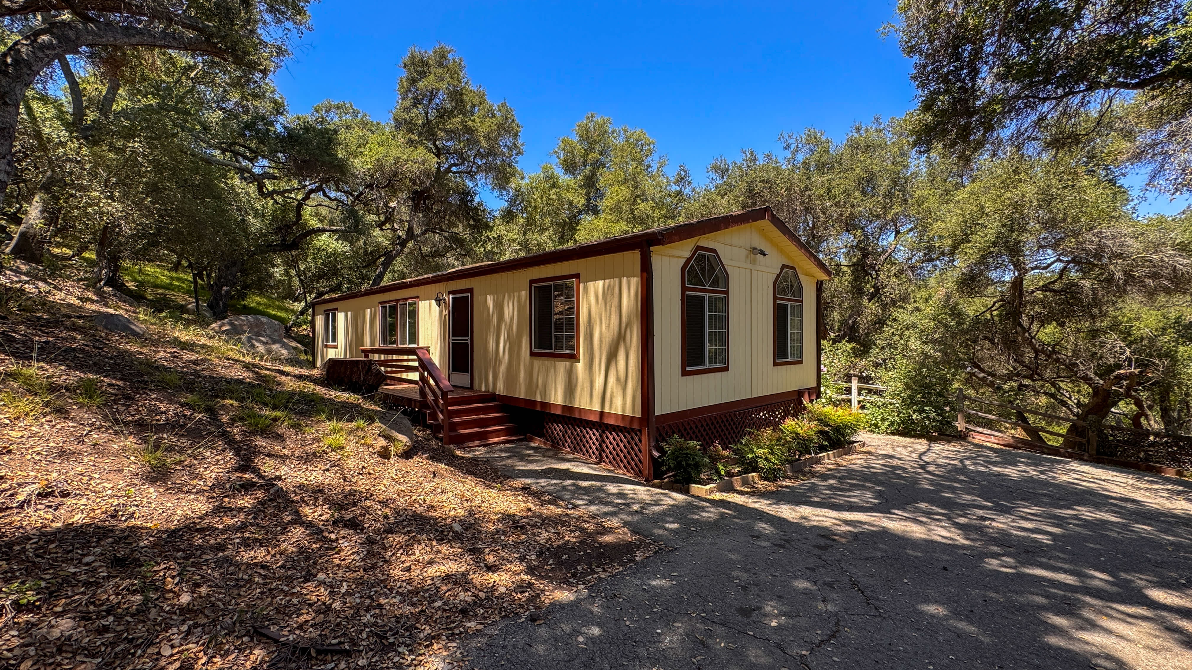 327 S Topanga Canyon Blvd – photo 1 of 21